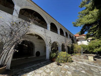 ΤΡΙΚΕΡΙ - ΜΟΝΑΣΤΗΡΙ